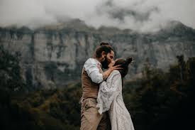 Photographe de mariage lyon forfait mariage album photo gratuit prix abordable videos inclus photobooth garder une trace eternelle de votre bapteme, anniversaire, evjf sublimer votre. Gwendoline Noir Photographe Mariage Famille Bebe Lyon Home Facebook