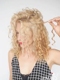 When your hair has gone to splitsville, the only way to completely eliminate the split end is to cut directly above it. How Can My Hair Be Curly And Straight At The Same Time Hair Romance