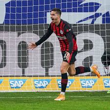 • 107 просмотров 3 года назад. Eintracht Frankfurt Topklubs Jagen Andre Silva Abgang Im Sommer Wahrscheinlich Eintracht