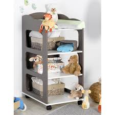 Voici une très jolie table à langer livrée avec son matelas à langer et la boîte de visitez pour une grande sélection de table à langer jouet. Table A Langer Soho Taupe 3 Suisses