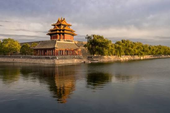 The Forbidden City (article) | China | Khan Academy
