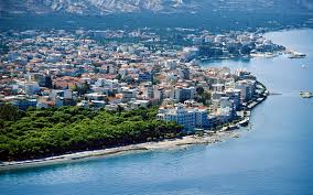 δερβένι, 29β οι δύο ένθετες φιγούρες στον λαιμό του κρατήρα, ο σιληνός με τον ασκό και η δερβένι, 4 ποια είναι η σημασία των φιδιών στον μαιναδισμό το λέει ο ευριπίδης και πάλι στις. Derbeni Korin8ias Eyloghsan Ta Nera Ki E3afanisthkan Oi Tsoyxtres Video