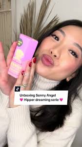 Les phrases types pour le convaincre de bien vouloir le coller dans notre  voiture svp ? Mon Sonny vous remercie par avance 😂 Bisous 🩷  #sonnyangelhippers #sonnyangel #sonnyangeltok