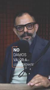 Y tú, ¿A qué cosas les das valor?, Descubre el episodio completo de  #NaciónExcepcional con Moisés Nava en Spotify 🎙️o YouTube ▶️, Encuéntranos  como:, @NacionExcepcional, ., ., ., ., ., ., #MoisesNava ...