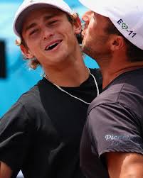 AUGUST RECAP 🥇More Gold Medals from our tournament team players, Amari &  Fatai. 🏀 EPATT Advantage group met a famous NBA player, here's a hint: His  last name rhymes with “hurry” #EPATT #