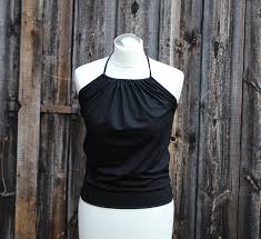 Zu beginn der sommerzeit füllen sich die geschäfte wieder mit bunten, fröhlichen kleidungsstücken. Neckholder Top No 1 Mit Tunnelzug Und Bundchen