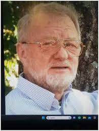 Earl Bevins's Instagram, Twitter & Facebook