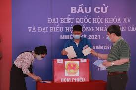 Tuy nhiên, việc kiểm phiếu đã gây tranh luận do lo ngại về những bất thường trong bỏ phiếu và kết quả chính thức sẽ được dời đến ngày mùng chín tháng năm. B1smftdfpmkulm