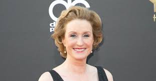 It was written by rob ulin and kevin abbott, and was directed by gail mancuso. Grzu4pa9ajviem