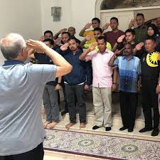 Senarai tapak web peribadi terbaik (diperbarui 2020) saya pernah melihat dan tutorial berjalan kaki untuk mereka yang ingin membuat laman web peribadi sendiri. Tidak Benar Bukan Semua Pegawai Keselamatan Najib Dibatalkan Online News