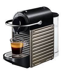 Up against machines that are considerably more expensive, it still scores an accomplished 4.5 stars on amazon and other retail sites. Bald Gehorst Du Mir Nespresso Krups Pixie Titanium Nespresso Coffee Machine Nespresso Nespresso Pixie