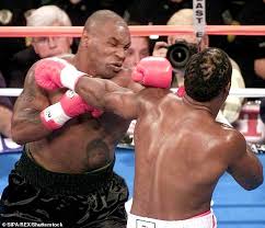 Lennox Lewis Claims He Would Come Out Of Retirement Aged 53 To Fight Mike Tyson For 76million Daily Mail Online