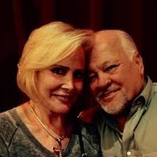 Glenda Tanner's Instagram, Twitter & Facebook