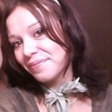 Nikki Crouch's Instagram, Twitter & Facebook