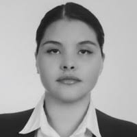 100+ perfiles de «Maxine»