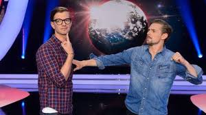 Letizia von spanien diesem designer bleibt sie. Joko Gegen Klaas Das Duell Um Die Welt Tv Show 2012 2020 Crew United