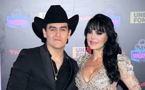 Julián Figueroa "no olía mal" al morir, afirma Maribel Guardia tras  críticas de Imelda Tuñón - El Diario NY