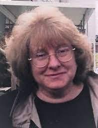 Florence Belcher's Instagram, Twitter & Facebook