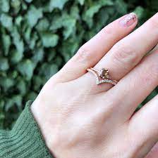Vern Wedding Band Contour Point V Shape Diamond Band Gold Of Choice Diamond Wedding Bands Emerald Wedding Rings Moissanite Engagement Ring White Gold