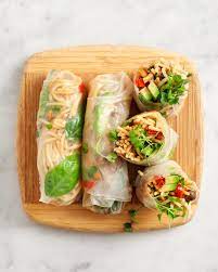 Watch how to make fresh spring rolls in this short recipe video! Fresh Spring Rolls Vegrecipes