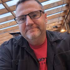 Hi... am looking for recommendations for a man and a van to pick up a  washing machine and deliver from one property to another , both in LBH. No  stairs involved .