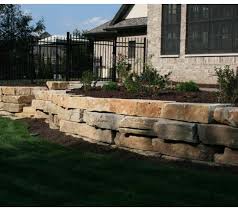 Fencing And Retainer Walls Landscaping Retaining Walls Landscape Stone Garden Retaining Wall