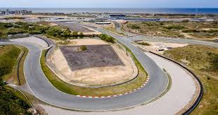 De bodemprocedure van stichting duinbehoud draait om de betwiste stikstofuitstoot en de toekomst van de beschermde rugstreeppad en zandhagedis. Nieuwe Naam Voor Circuit Zandvoort Datum Race 2021 Nog Onbekend Formule 1 Ad Nl