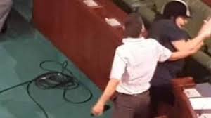 Jun 05, 2021 · عبير موسى تسقط في نافورة أثناء احتجاجها ضد الإخوان الأربعاء 21 يوليه 2021 توقيت مصر 05:55 ص ØªÙˆÙ†Ø³ÙŠÙˆÙ† Ø¨Ø¹Ø¯ Ø§Ù„Ø§Ø¹ØªØ¯Ø§Ø¡ Ø¹Ù„Ù‰ Ø¹Ø¨ÙŠØ± Ù…ÙˆØ³ÙŠ ÙÙŠ Ø§Ù„Ø¨Ø±Ù„Ù…Ø§Ù† Ù‡Ù…Ø¬ÙŠØ© ØªÙƒØ´Ù Ø§Ù†Ø­Ø·Ø§Ø· Ø³ÙŠØ§Ø³ÙŠÙŠ Ø§Ù„ØµØ¯ÙØ© Ø¬Ø±ÙŠØ¯Ø© Ø§Ù„Ø´Ø±ÙˆÙ‚ Ø§Ù„ØªÙˆÙ†Ø³ÙŠØ©