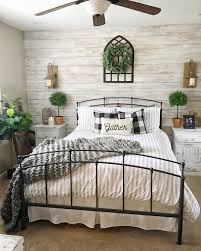 Check out these rustic farmhouse bedroom design and decor ideas which are the perfect blend of modern techniques and classical sensibilities. Perfect Greenery Bedroom Wall Decor Ideas Greenerywalldecorideas Farmhouse Style Master Bedroom Farmhouse Bedroom Decor Master Bedrooms Decor