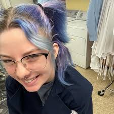 Lori Babbitt's Instagram, Twitter & Facebook