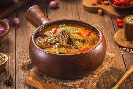 Satu bagian daging sapi yang dahulunya tidak dihargai ini kini begitu memesona bagi mereka yang hobi. 3 Resep Gulai Sapi Terlezat Daging Empuk Bikin Ketagihan