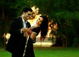 Some lenses are ideal for a single purpose, however wedding photographers know flexibility is key. Definitive List Of The Best Outdoor Wedding Venues Kerala Muslim Wedding Outdoor Photos