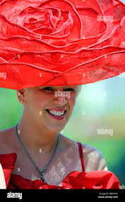Royal ascot fashion hi-res stock photography and images