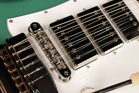 Kirk's newest gibson signature guitar illustrates kirk's own modern take on the classic style known as the gibson sg. Gibson Kirk Douglas Signature Sg Inverness Green Sn 223900245 Gino Guitars