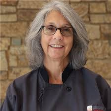 Robin Brummett's Instagram, Twitter & Facebook