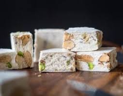 Recette Nougat Maison En Video Recette Nougat Recette Recette Nougatine Recette