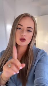 All ready for @NZCreatorCon ❤️ #fyp #foryou #foryoupage #nz #creatorcon  #nzcreatorcon #pleasepleaseplease #sabrinacarpenter