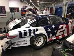 Brad Keselowski Issues A Warning For Rookie Drivers That Throw Bad Blocks Racing News Brad Keselowski Nascar Race Cars Racing