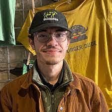 Larry Duffin's Instagram, Twitter & Facebook