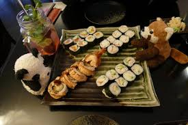 Sushi Platte Fur 2 Sake Avo Maki Ebi Avo Maki Lo Rolls Ebi Maki Lachs Garnele Sushi Lo Restaurant Hamburg Rezension Sushi Sushi Platte Essen