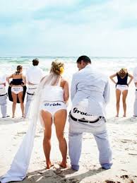 10 Most Outrageous Wedding Photos Wedding Humor Funny Wedding Photos Wedding Photos