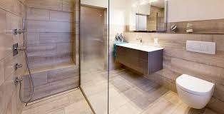 Cerchi piastrelle per badezimmer ? Holzoptikfliesen Im Kundenbad