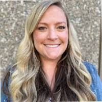 Casey Hensley's Instagram, Twitter & Facebook