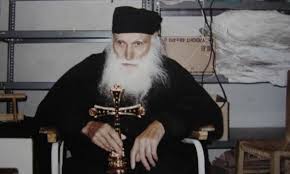 Η ιερά μονή του οσίου εφραίμ του σύρου, ιδρύθηκε το έτος 1983, σαν ιδιωτικό ησυχαστήριο και από το 1985 ανήκει. Osios Efraim Katoynakiwths Prwtos Eortasmos Meta Thn Epishmh Agiokatata3h Toy 27 Febroyarioy Afierwma Ston Agio Ths Ypakohs Shmeia Kairwn