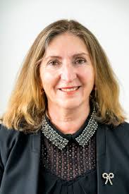 Our Head of Risk and Compliance, Bernie Lyons, was recognised with a  special 'Extraordinary Care' Award at the recent Healthe Care Australia:  2022 Strategic Planning Conference.