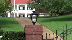 Dolly answers all these questions and much more! Where Does Dolly Parton Live And How Big Is Her House