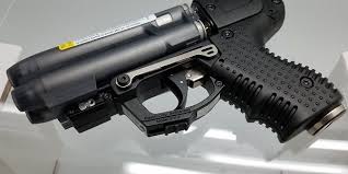 Self Defense Tools Wasp Spray Vs Pepper Spray U Back Off