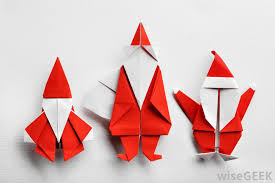 Turn old holiday cards into a great little gift box. Paper Christmas Crafts Origami Novocom Top