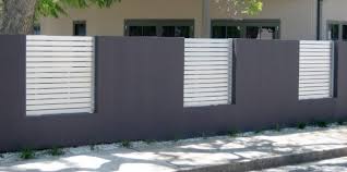 Bagi anda yang suka pagar tembok minimalis mewah bisa adaptasi model pagar ini. 36 Model Pagar Tembok Samping Rumah Minimalis Modern Yang Terbaru Calonarsitek Com