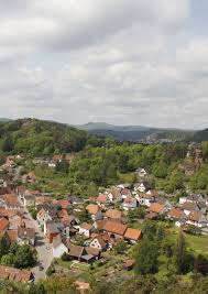 Erfweiler Im Dahner Felsenland Urlaubs Und Einkehrtipp Www Hotel Kleineblume De Dolores Park Village Germany